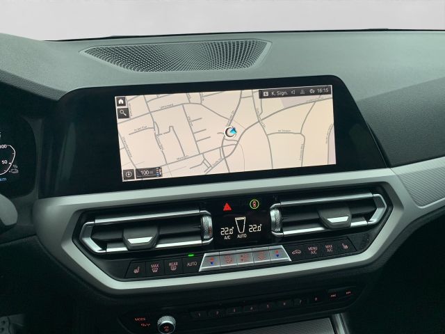 Fahrzeugabbildung BMW 330e Touring Advantage+Laser+Head up+Memory+DAB