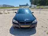 BMW 318 Baureihe 3 Touring 318i - BMW 318 aus 2009: Kombi, 318i
