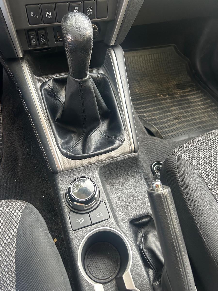 Mitsubishi L200 Spirit Doppelkabine 4WD AHK Keyless etc.