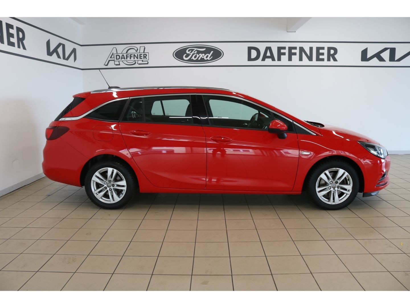 Fahrzeugabbildung Opel Astra K Sports Tourer Innovation Start Stop 1.6
