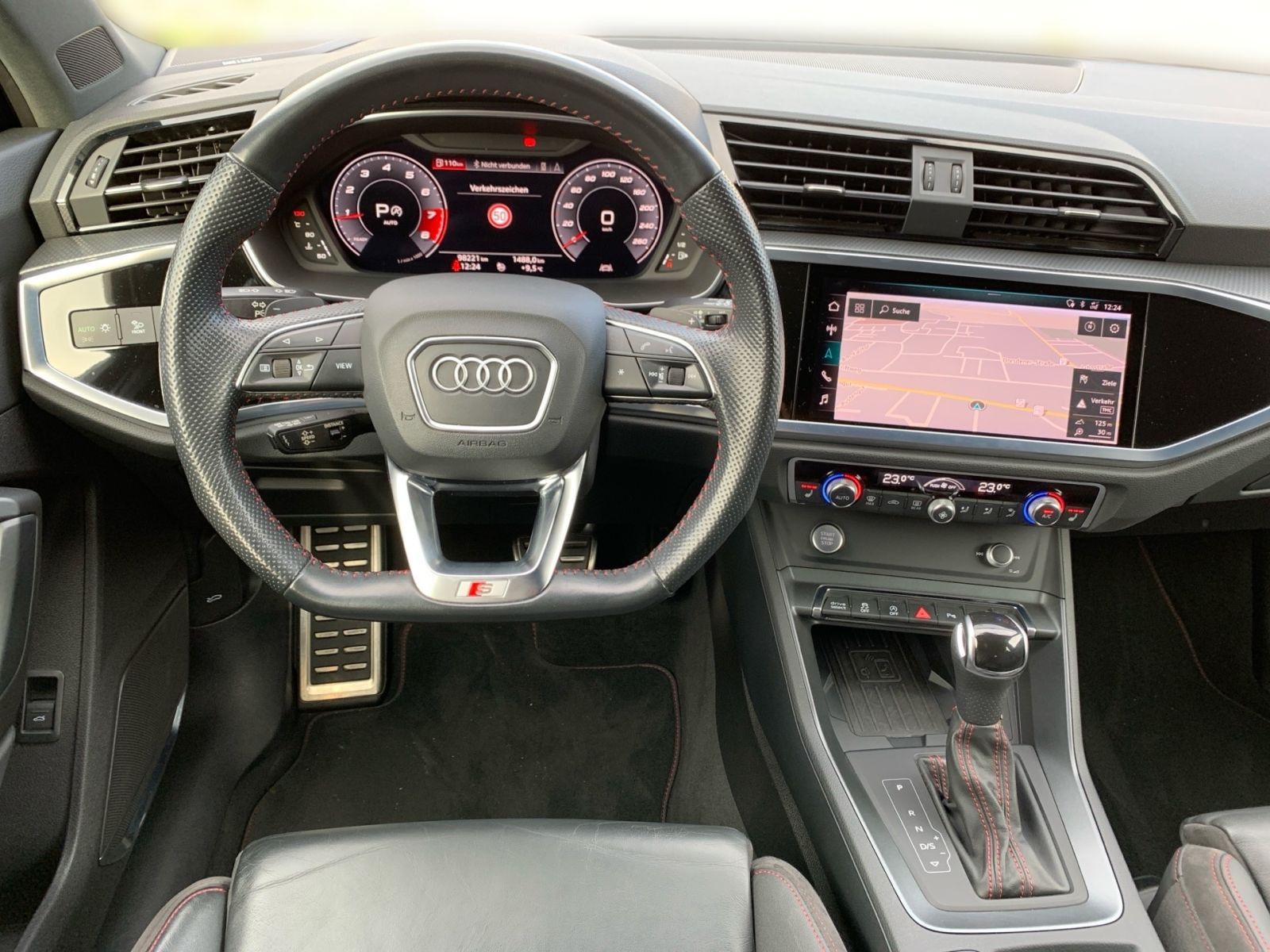 Fahrzeugabbildung Audi Q3 Sportback 45 2.0 TFSI quattro S line Aut.