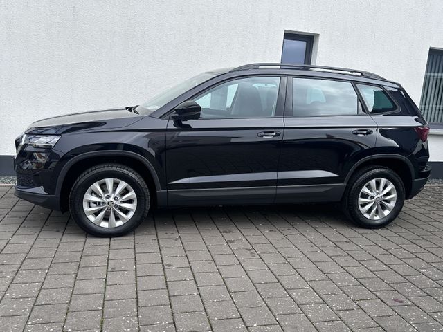 Skoda Karoq 1.5l TSI DSG Selection (AHK,el.Heckkl.)