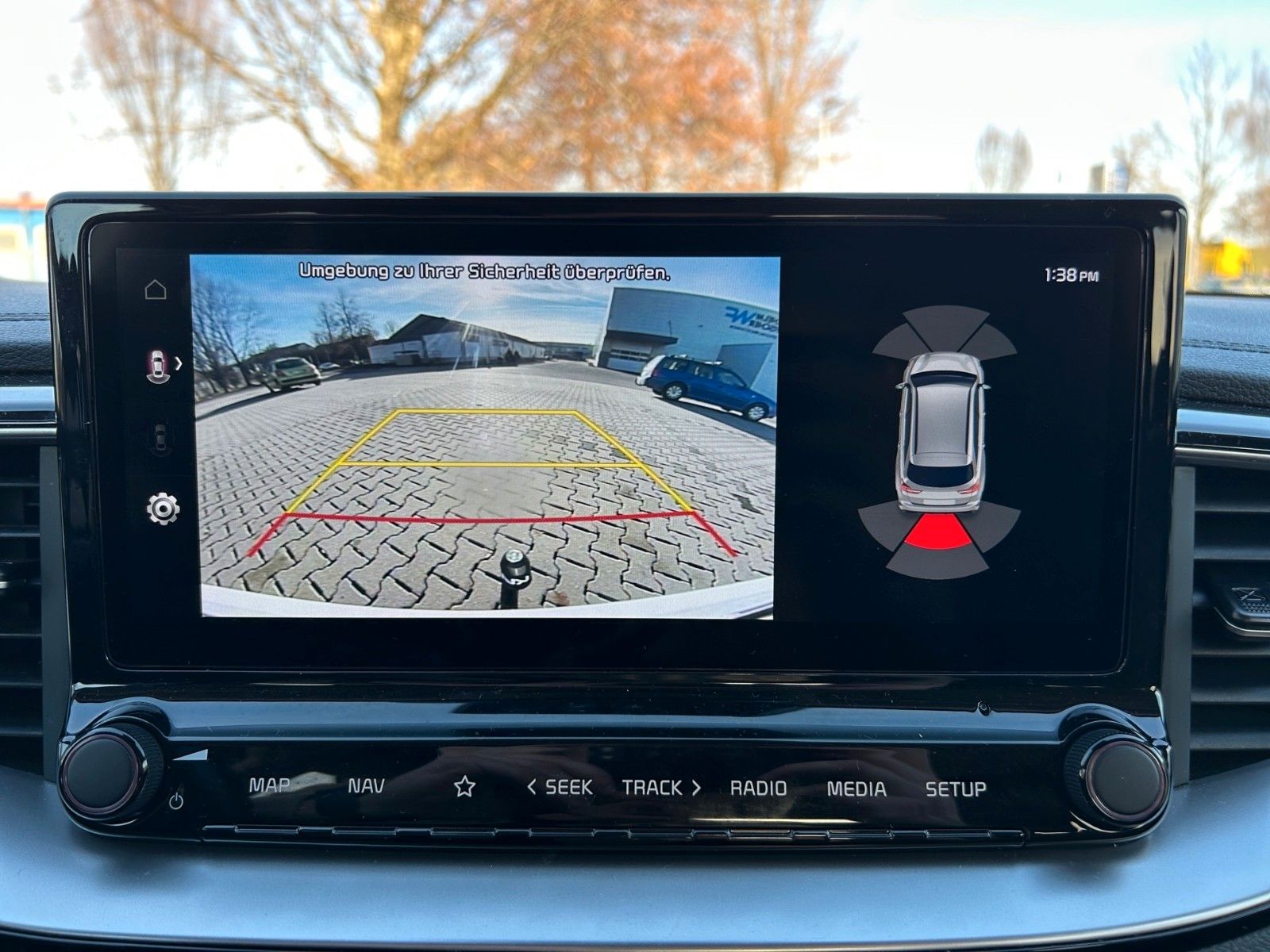 Fahrzeugabbildung Kia CEED KOMBI PHEV PLATINUM VOLL 1HD AHK GARANTIE29