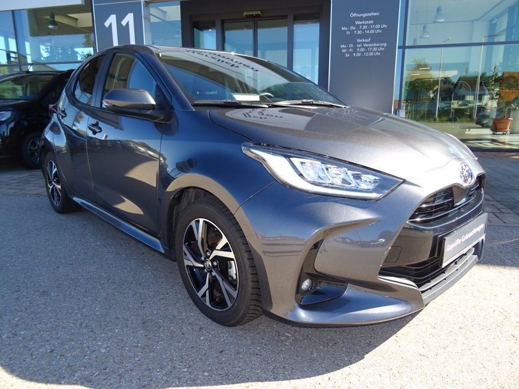 Toyota Yaris Hybrid 116 1.5 VVT-i Teamplayer