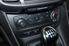 Fahrzeugabbildung Ford Transit Connect TREND KLIMA CAM PDC ACC Regale