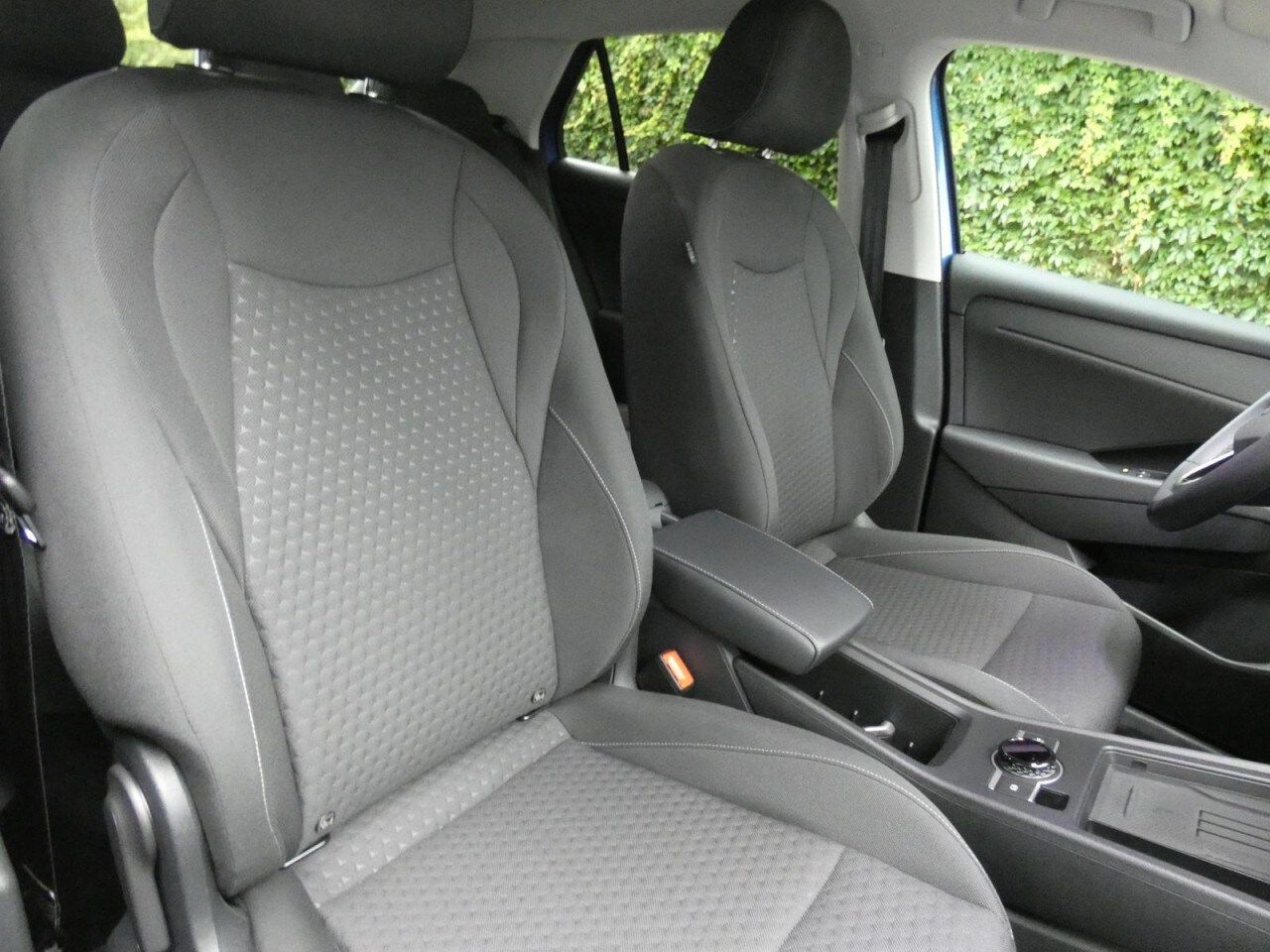 Volkswagen T-Roc Life T-Roc 1.5 eTSI DSG Life LED Navi SHZ foto 4