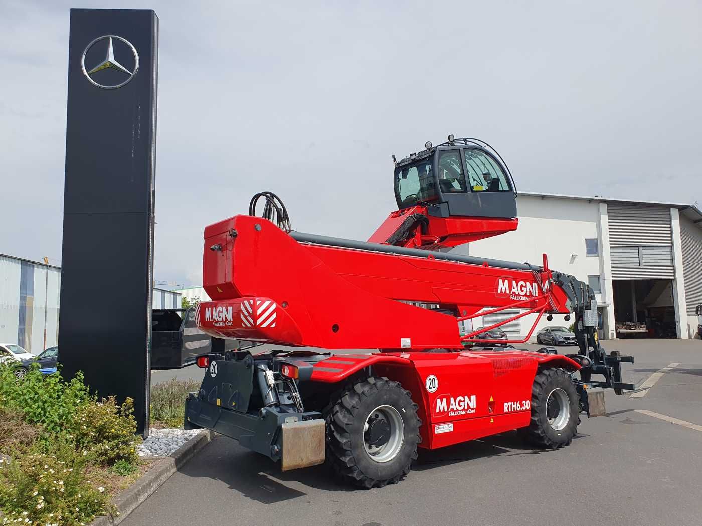 Fahrzeugabbildung Andere Magni RTH 6.30 SH Highlift - Kabine / 30m / Funk