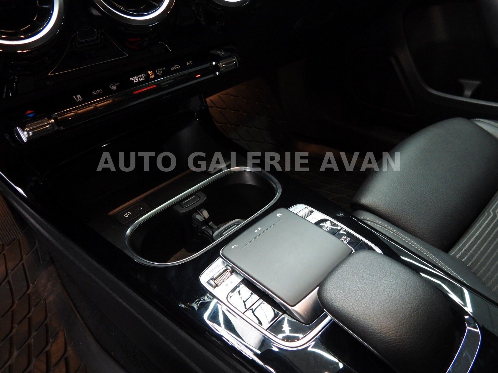 Mercedes-Benz A 200 foto 21