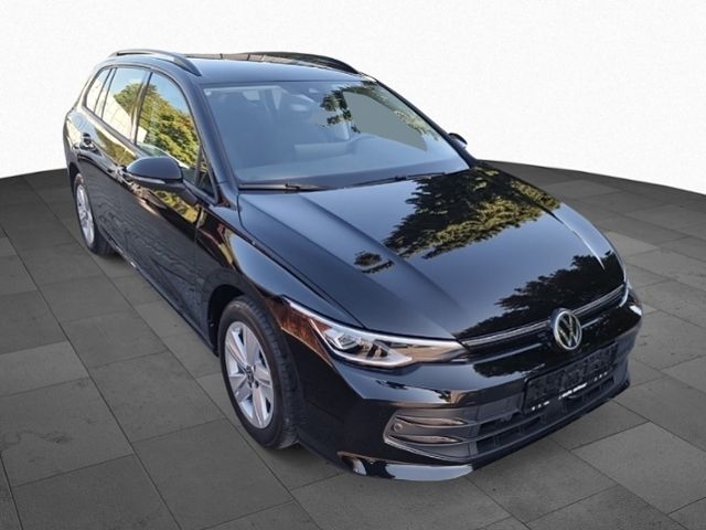 Fahrzeugabbildung Volkswagen Golf VIII Variant 1.5 TSI LIFE SHZ LED NAVI KLIM