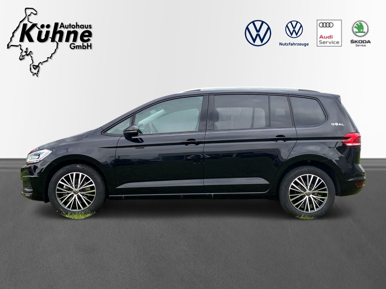 Touran 1,5 TSI IQ-Light, STHZ, PANO, NAVI, RFK.