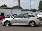 Toyota Corolla 1.8 Hybrid LED Navi Kamera Tempomat - gebrauchte Toyota Kombis