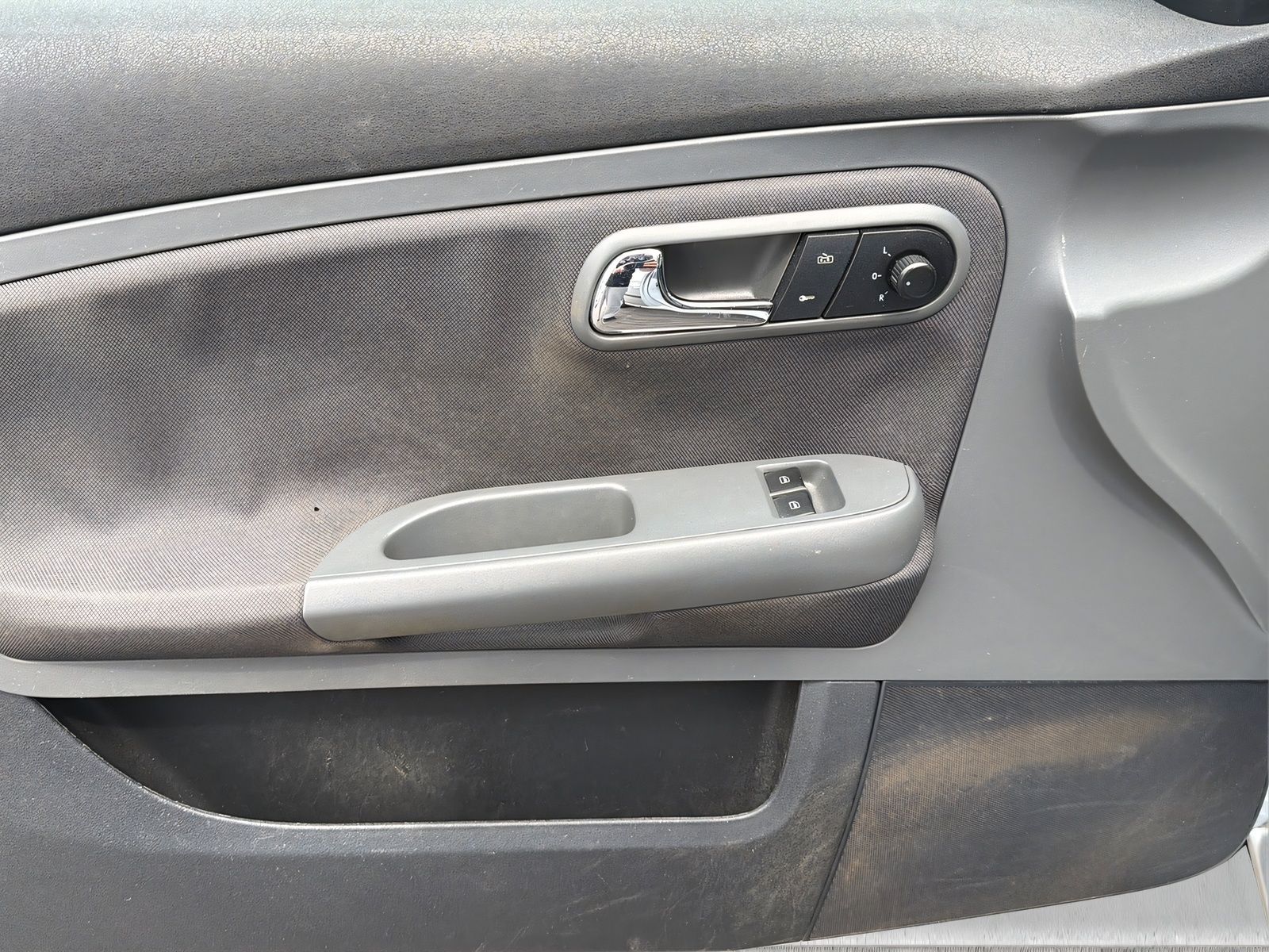 Fahrzeugabbildung SEAT Ibiza 1.4 Stylance AUTOMATIK KLIMAAUT. TEMPOMAT