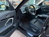 BMW X1 xDrive25e xLine*LEDER*AHK*HuD*PANO*360° - BMW X1 mit Panoramadach