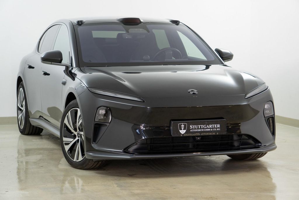 NIO ET5