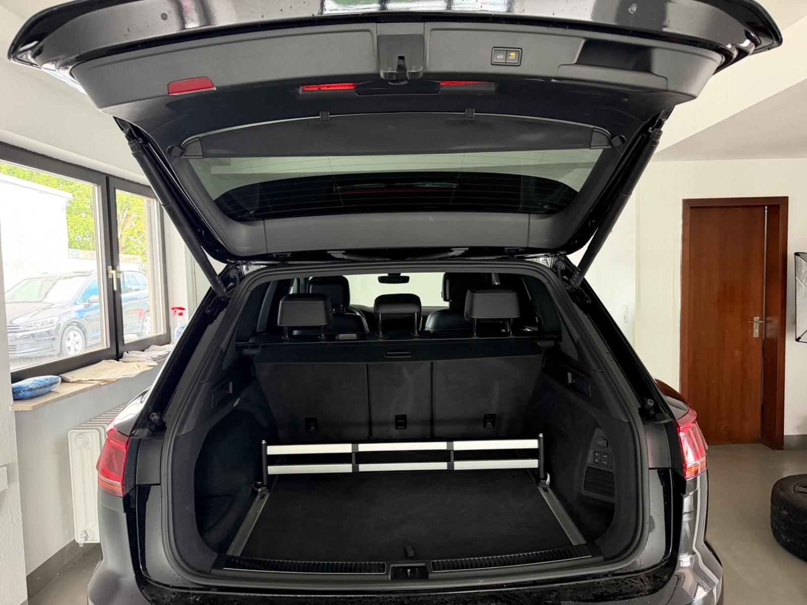 Volkswagen Touareg 3.0 TSI R-Line 4Motion Digital 360° LED