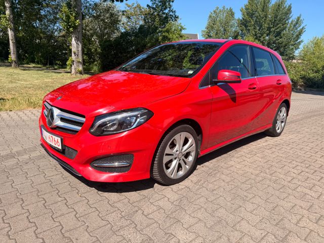 MERCEDES-BENZ B 180