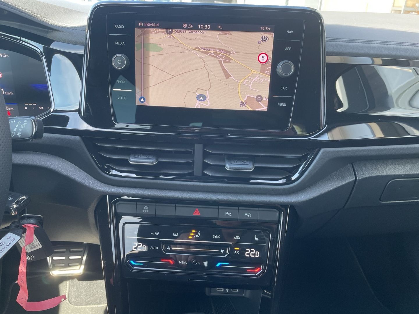Volkswagen T-Roc - Bild 13