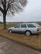 Mercedes-Benz Mercedes Benz W124 220TE Oldtimer - gebrauchte Mercedes-Benz 220 aus dem Jahr 1995