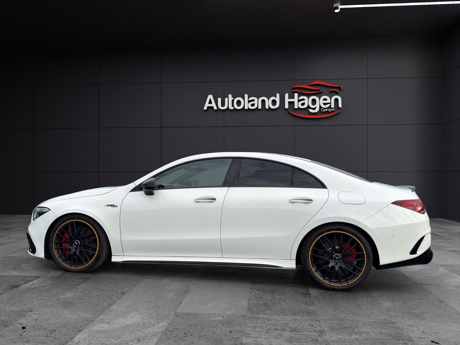 Mercedes-Benz CLA 45 S AMG foto 2