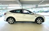 Tesla Model Y Long Range Dual Motor AWD Long Range - Tesla Model Y in Hamburg