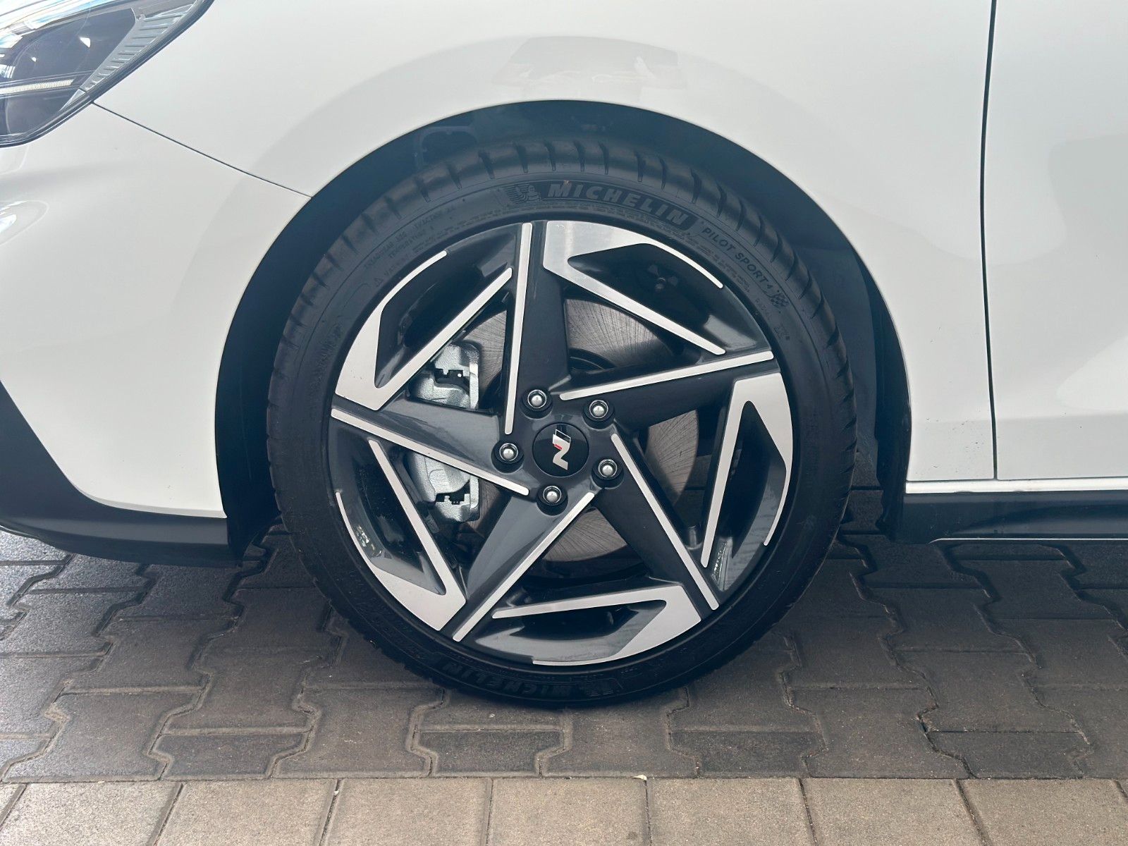 Fahrzeugabbildung Hyundai i30 N-Line MY25 Navi/SHZ/Sitzpaket!