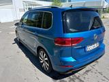 Volkswagen Touran 1.5 TSI DSG Highline R- Line - 7 Sitze  - VW Touran von privat