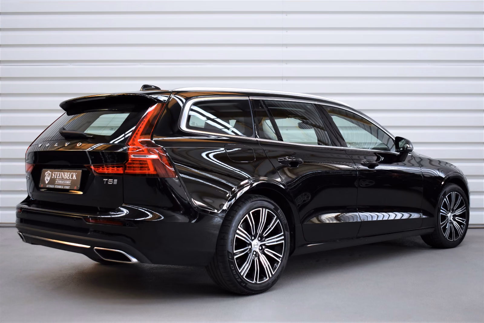 Volvo V60 Kombi Inscription+Kamera+Tempomat+LED+Keyles
