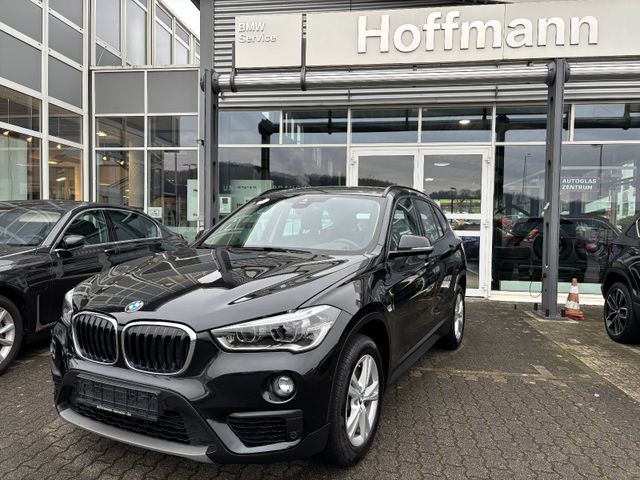 BMW X1 xDrive 20 i - Autom./Navi/PDC Kamera/AHK