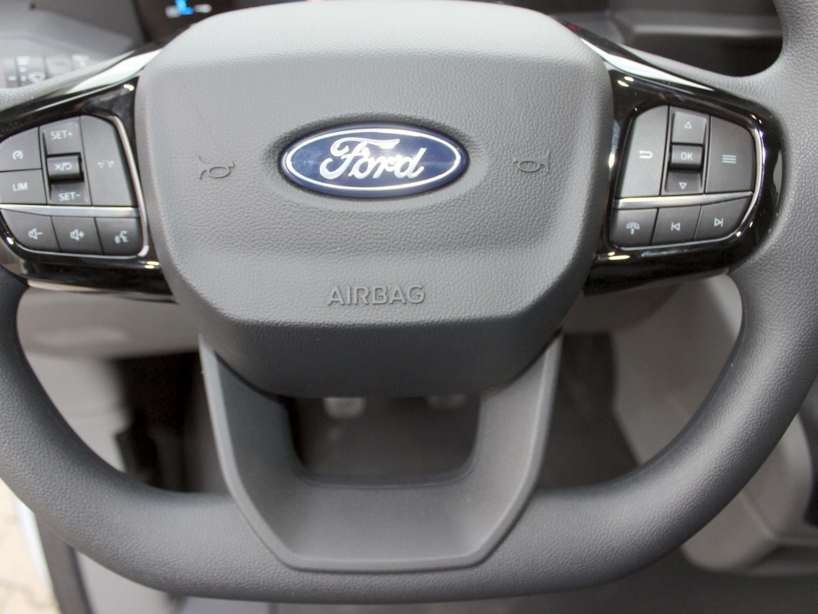 Fahrzeugabbildung Ford Transit Custom Kasten 280 L1 Basis 2,0EcoBlue