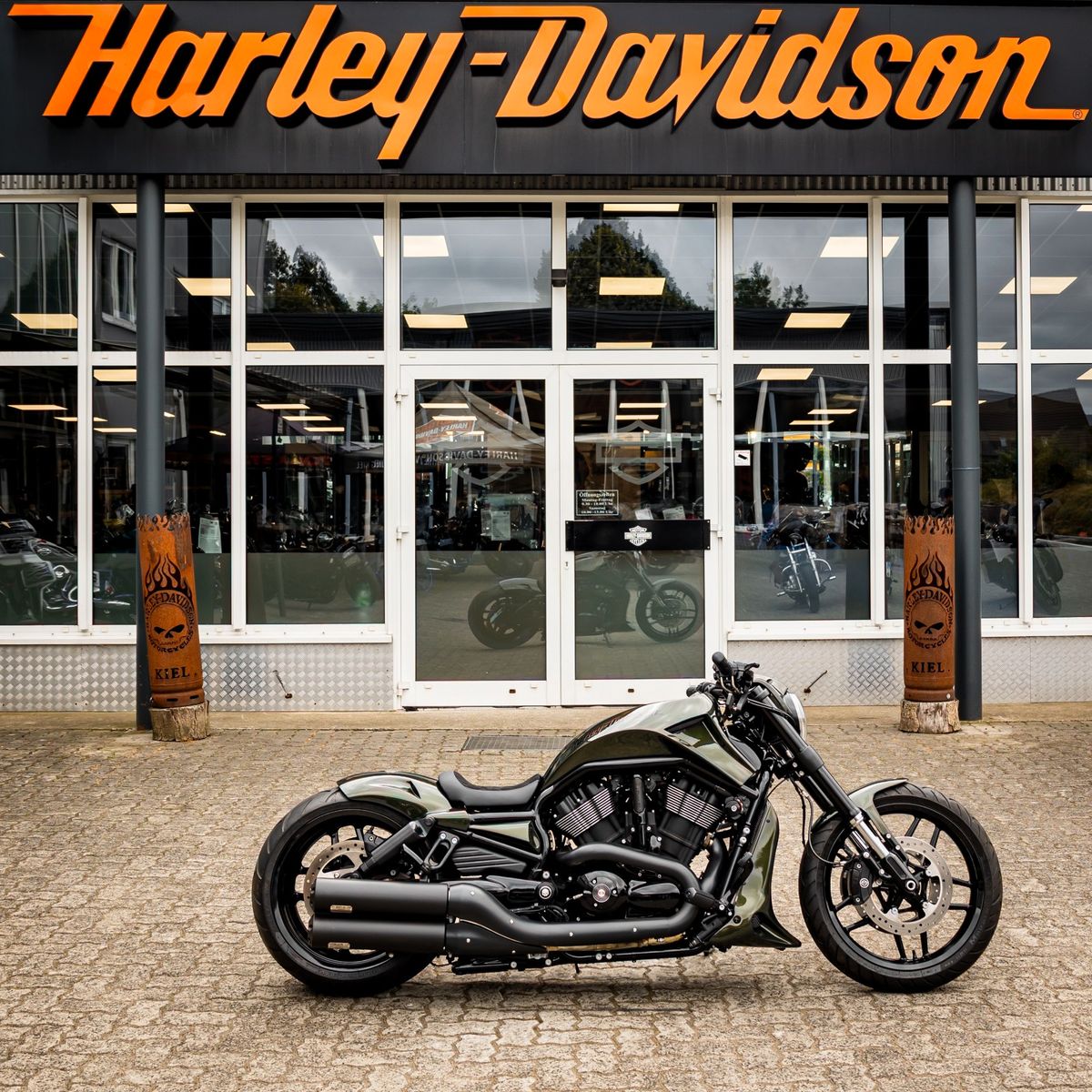Fahrzeugabbildung Harley-Davidson VRSCDX Night Rod Special - BBC - 280er - Bad Boy