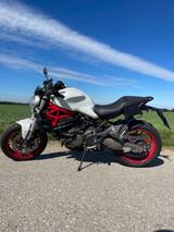 Ducati Monster 821