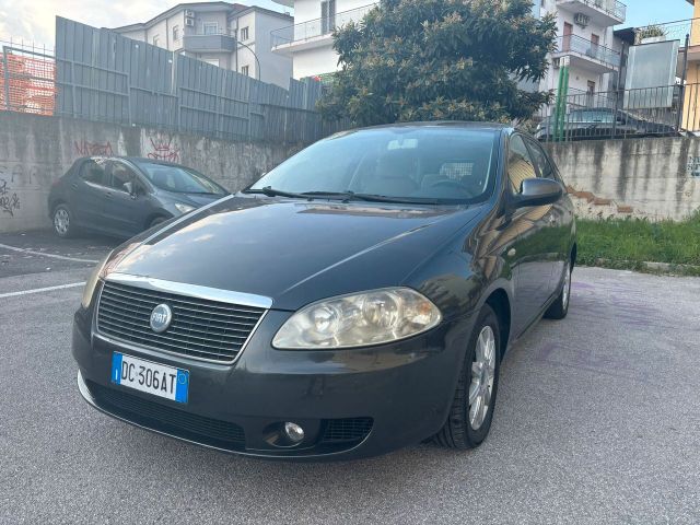 Fiat Croma 1.9 Multijet Emotion