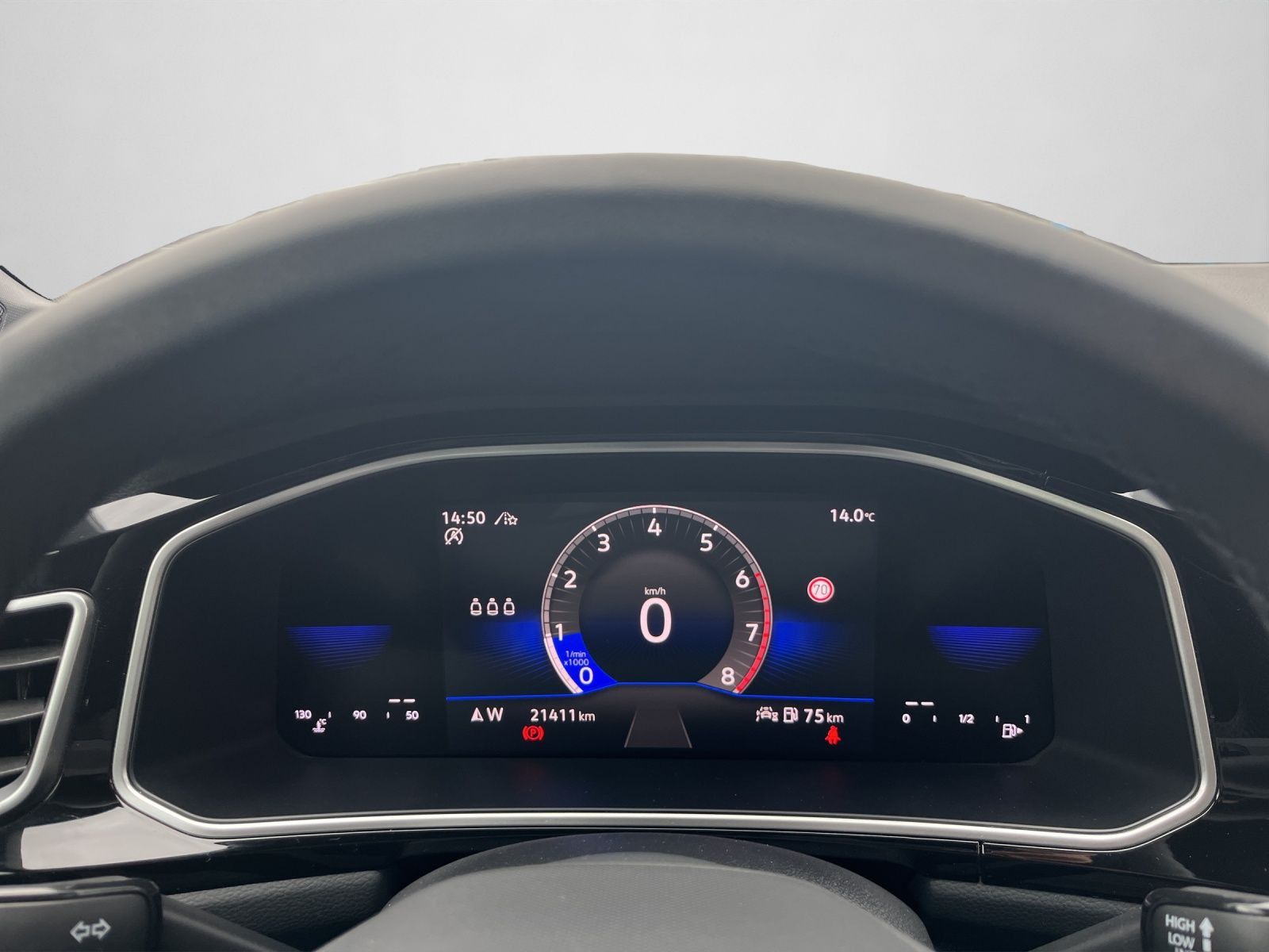 Volkswagen T-Roc - Bild 11