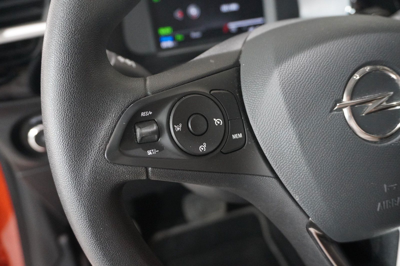 Fahrzeugabbildung Opel Corsa-e F EDITION 7KW NAVI/VIRT/TEMP/DAB/WÄRMEP.