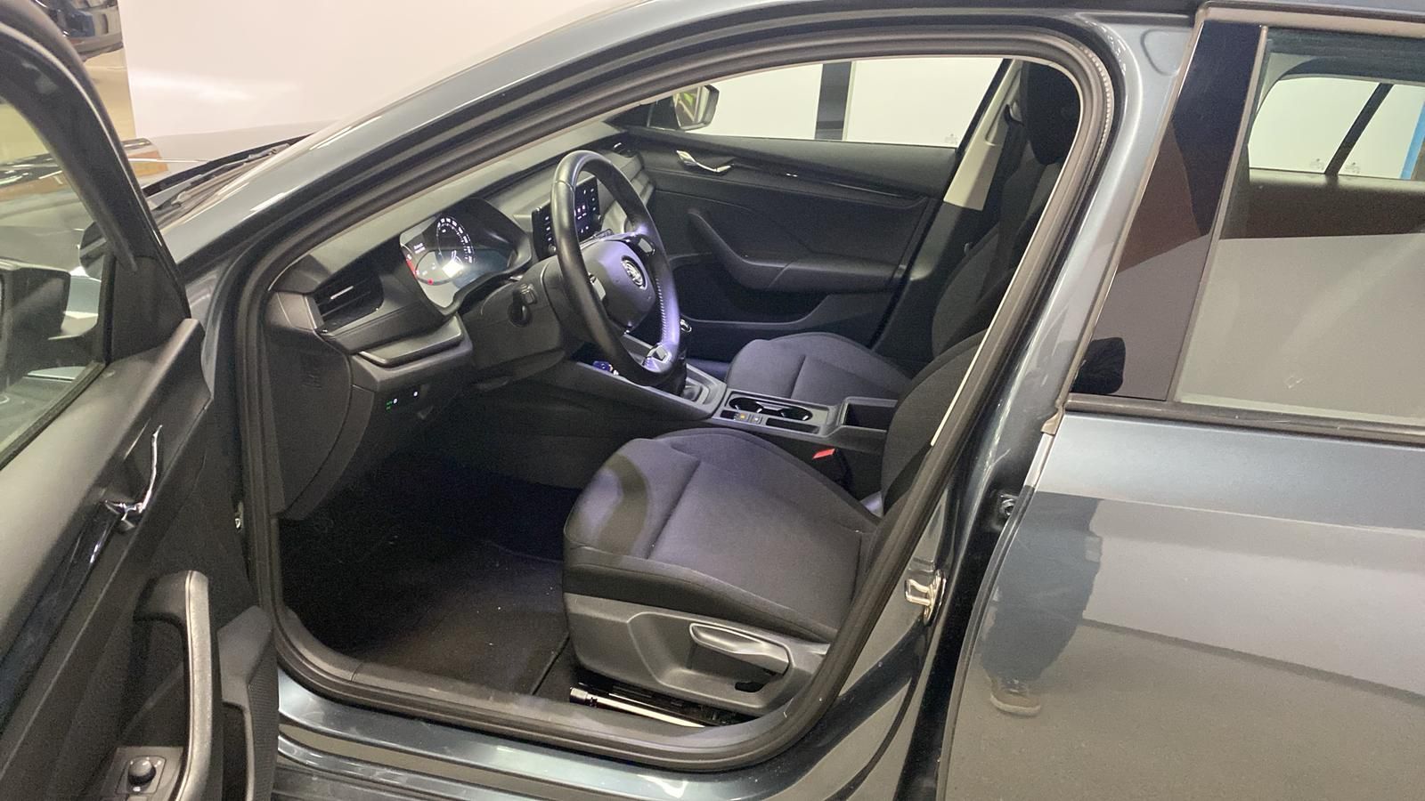 Fahrzeugabbildung SKODA Octavia 1.5 TSI Active+++ +++NUR EXPORT+++++++++