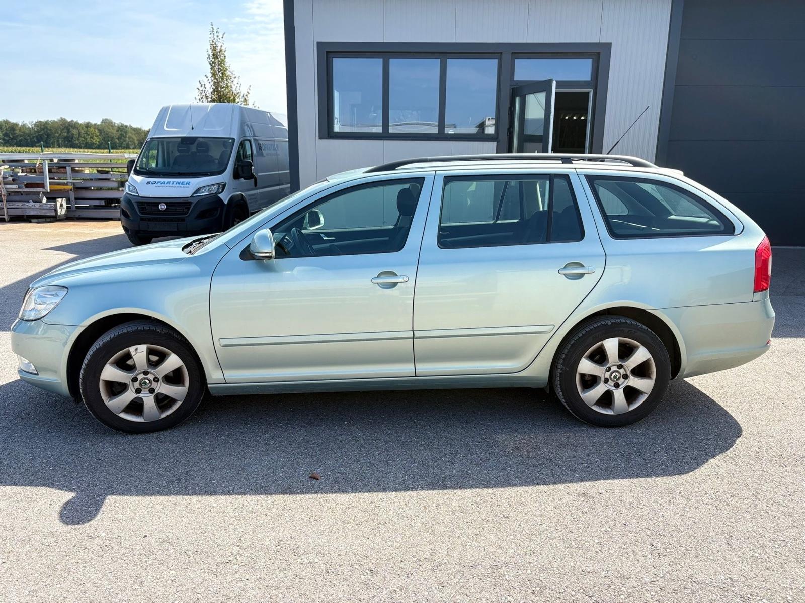 Skoda Octavia Combi Elegance