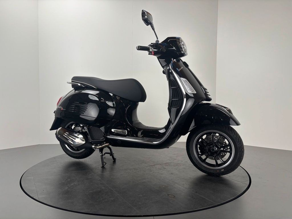 Fahrzeugabbildung Vespa GTS 125 FL SUPER *2026 NEUFAHRZEUG*