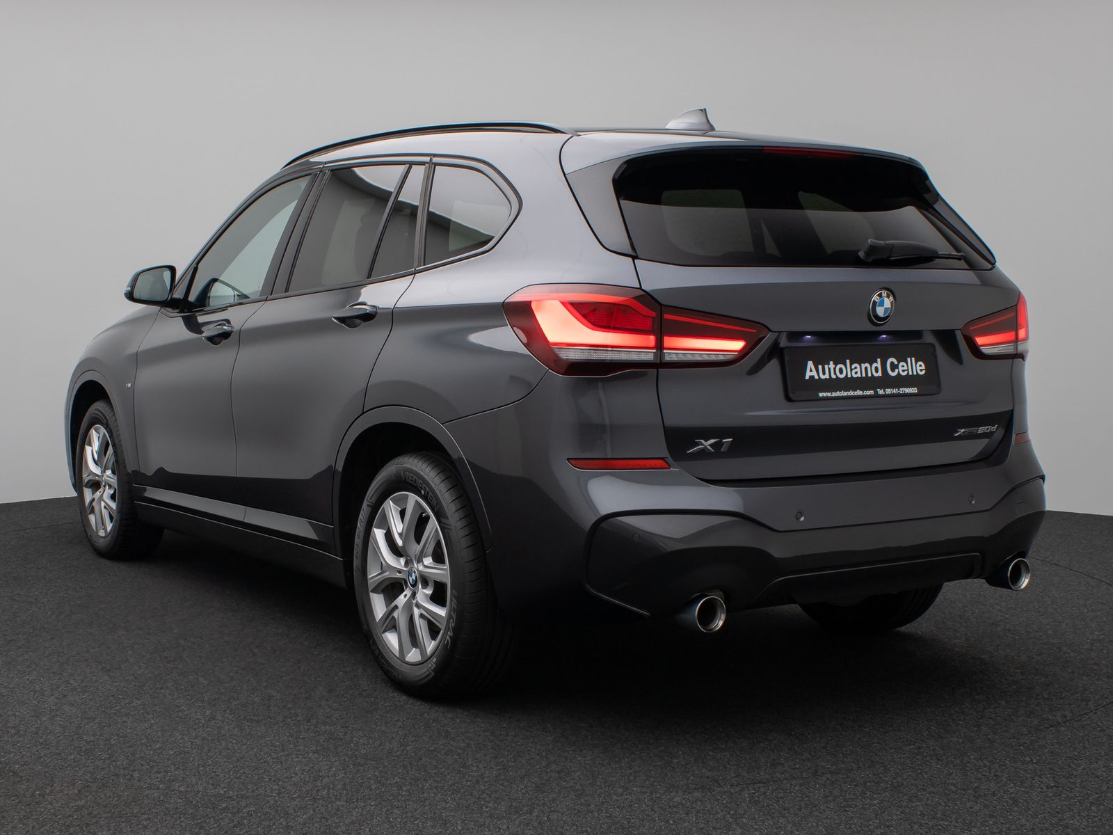 Fahrzeugabbildung BMW X1 xD20d M Sport ACC HUD DAB Panorama HiFi Leder