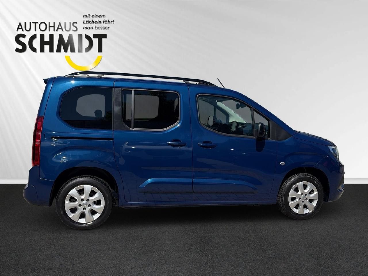 Fahrzeugabbildung Opel Combo Life 1,2 Ultimate Automatik