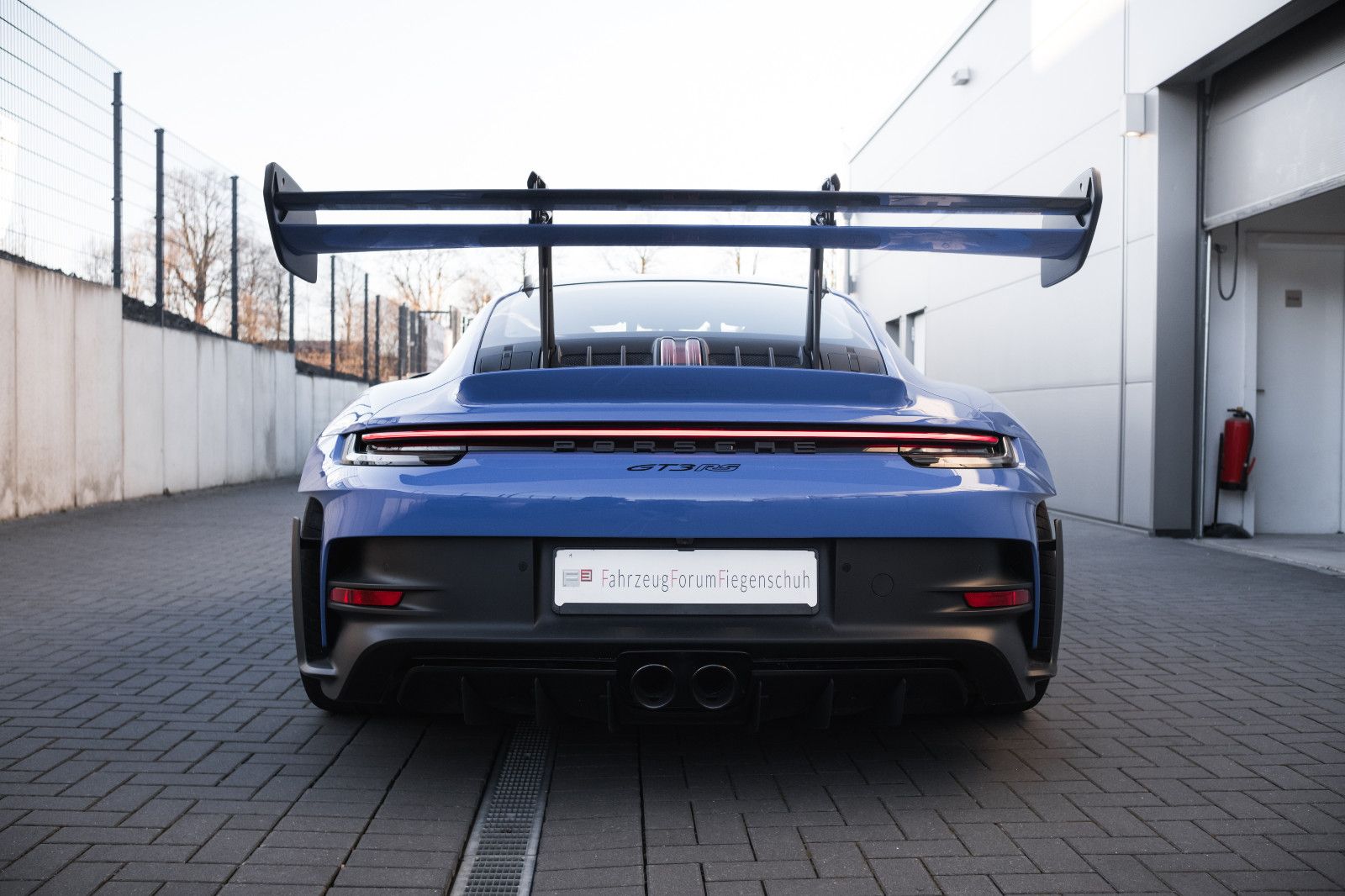 Fahrzeugabbildung Porsche 992/911 GT3 RS-PTS maritime-Lift-Weissach-PCCB