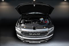 DODGE RAM 1500 Limited CrewCab 5.7l V8 - Unfallfrei