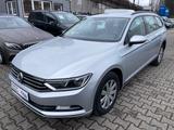 Volkswagen Passat Expolizeifahrzeug Neue MOTOR NUR 13000 KM - VW Passat Variant Gebrauchtwagen in Hamburg