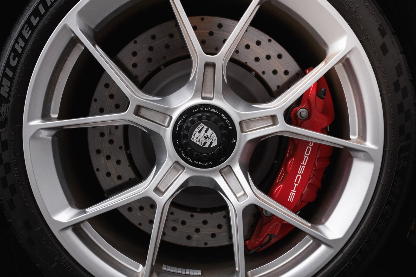 Fahrzeugabbildung Porsche 992GT3 Touring -PTS-Lift-Sonderleder-LED Matrix