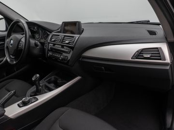 Fahrzeugabbildung BMW 116i Advantage Sitzhzg PDChint. Geschwindigkeit