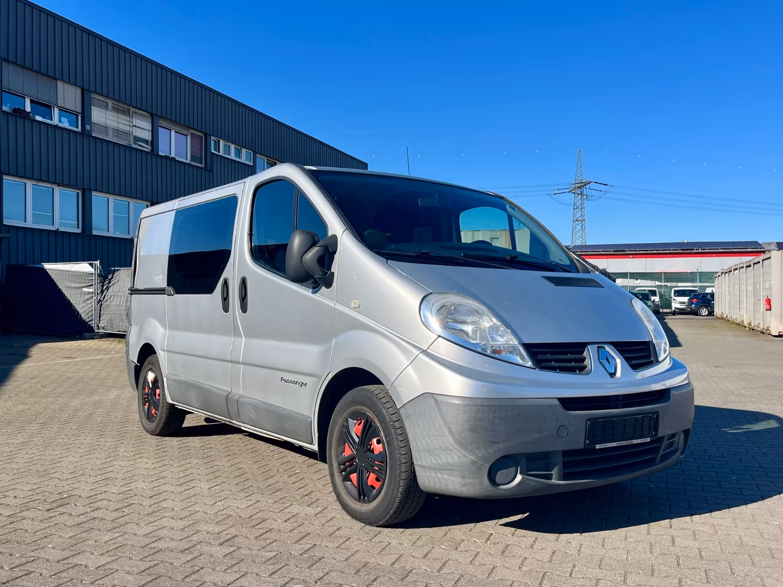 Renault Trafic / Camper-Umbau / Neuer TÜV / 2.5L