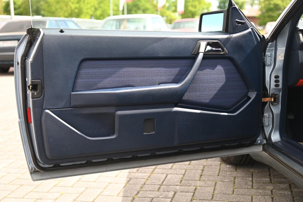 Mercedes-Benz CE 300