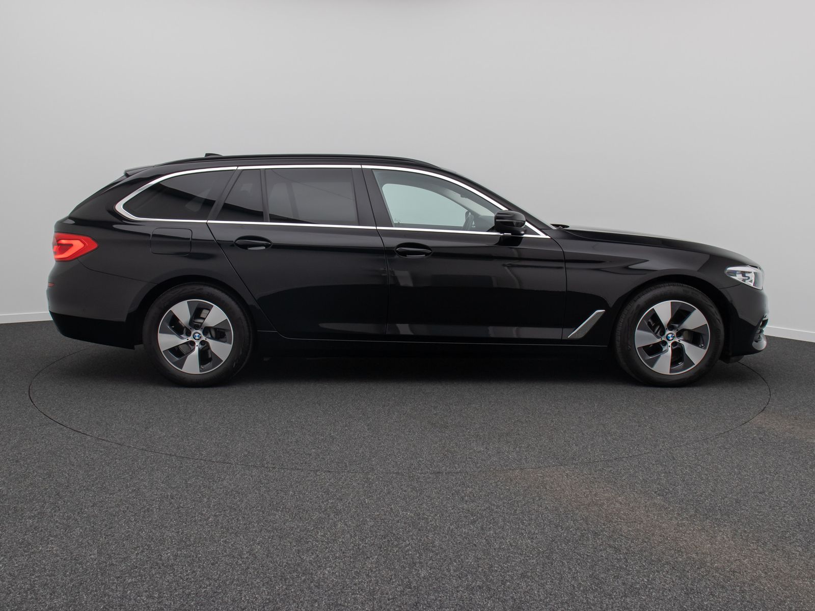 Fahrzeugabbildung BMW 520i Alarm Kamera CockpitPlus ParkAs Geschwindig