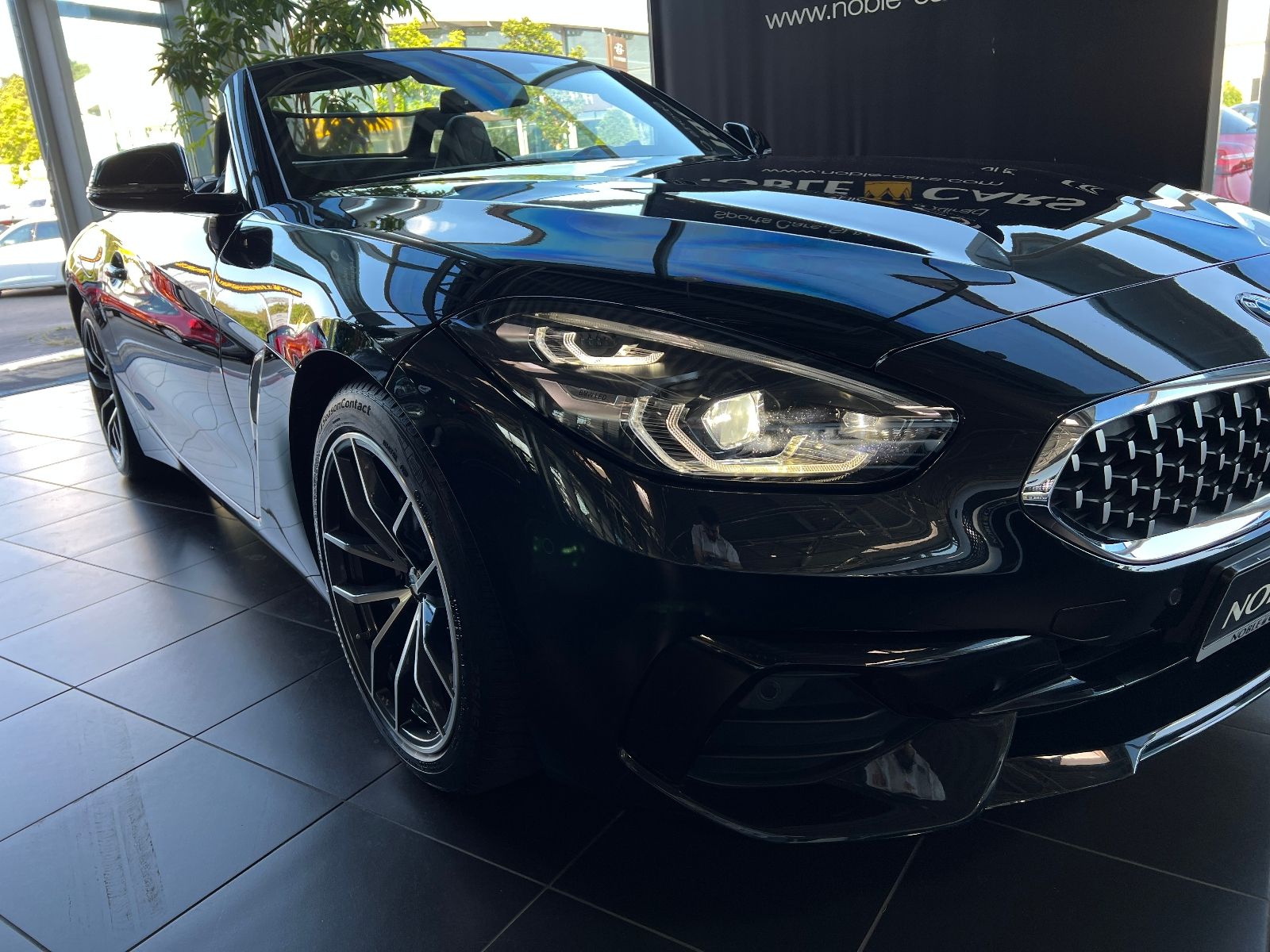 Fahrzeugabbildung BMW Z4  sDrive 30 i Sport Line ACC H/K HUD RKF