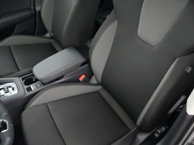 Octavia COMBI TOUR TDI DSG+AHK+LED+NAVI+STANDHEI