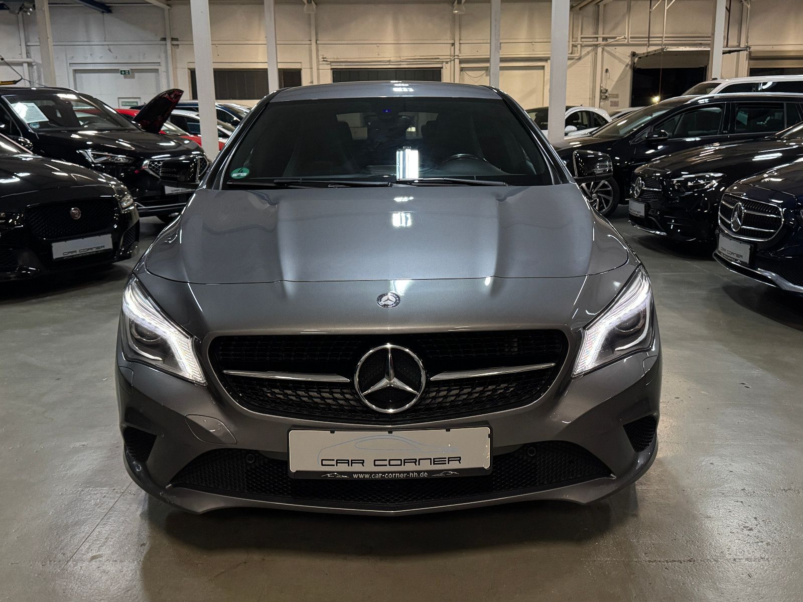 Fahrzeugabbildung Mercedes-Benz CLA 180 Coupe SPORTPAKET URBAN NIGHT NAVI KAMERA
